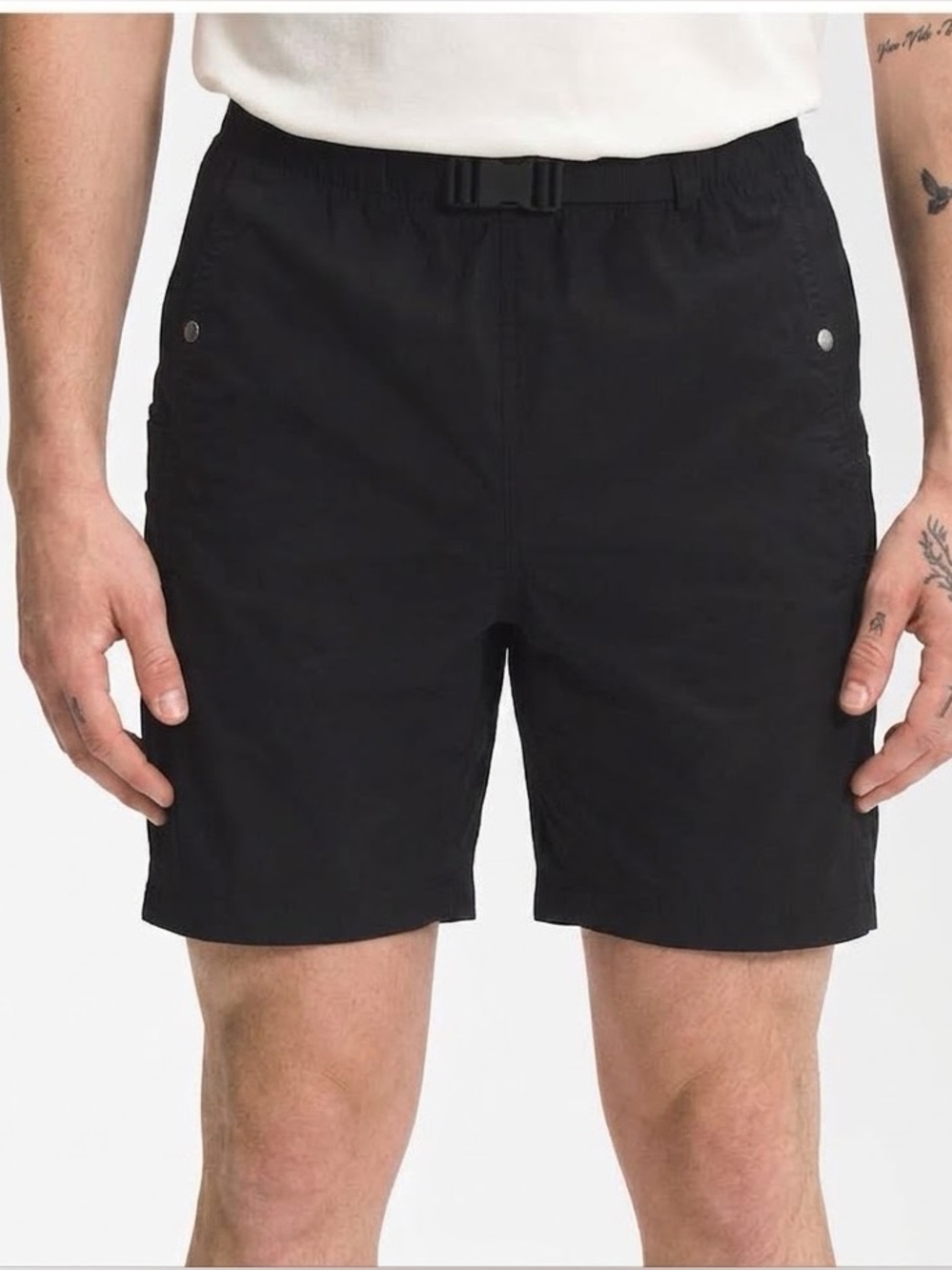 The North Face Men’s  Black Cargo Shorts with Belt size Medium